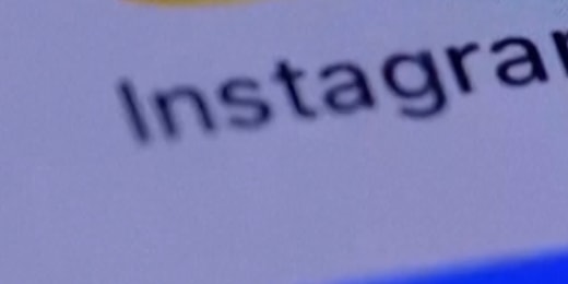 Sydney Sweeney faces backlash over bra stunt 4 f vert brk social trial 260127.00 00 01 03.Still002 htc95d