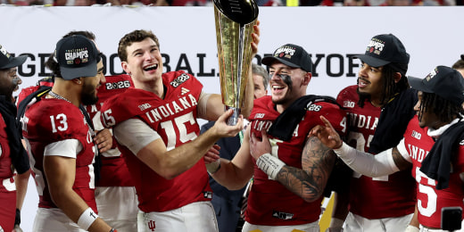 Indiana defeats Miami 27-21 to earn first national title插图1
