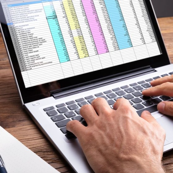 Pregnant woman working from home office