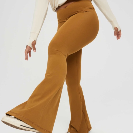 Aerie's crossover flare leggings just got an upgrade - TODAY