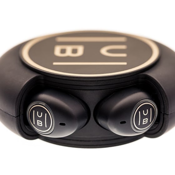 HUB: Hi-Fi Wireless Noise Cancelling Earbuds