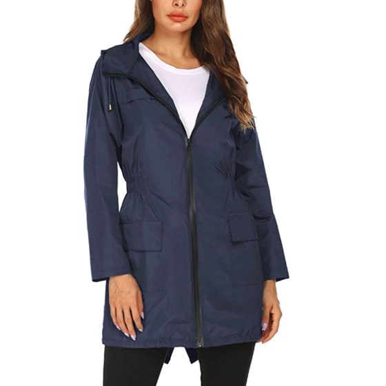 See the breathable raincoat that’s taking over Amazon