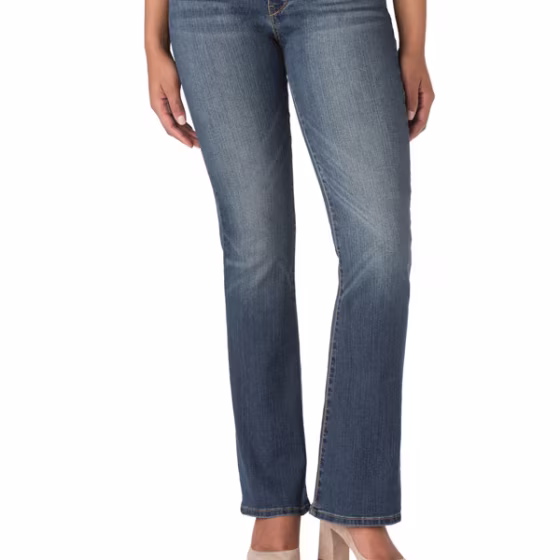 Signature by Levi Strauss & Co. Women's Modern Bootcut Jeans