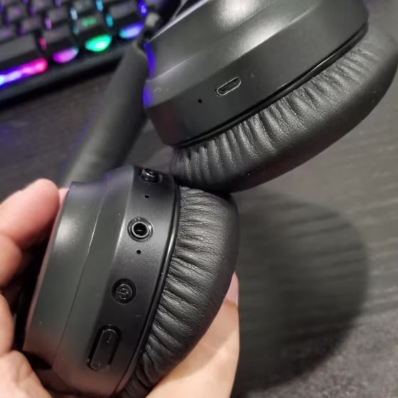 TaoTronics Active Noise Cancelling Headphones