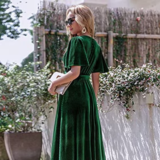 BerryGo Women's Semi Formal Velvet Wrap Dress Prom Cocktail Short Sleeve Swing Long Maxi Dress Emerald Green S