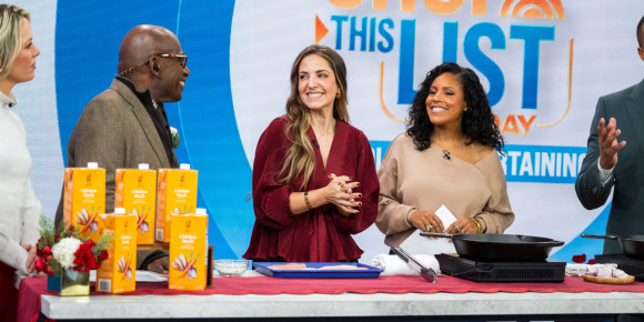 Easy Holiday Entertaining: Skillet Cranberry Chicken, Gingerbread Tiramisu and More