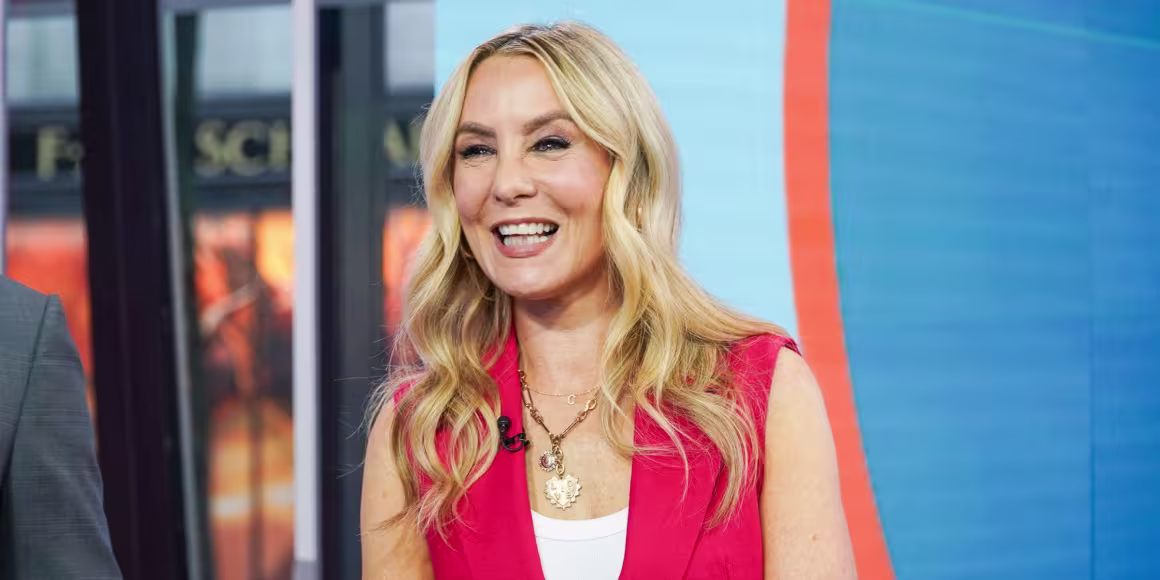 Shop Exclusive Holiday Gifting Deals on Shark Beauty, BonBon and More