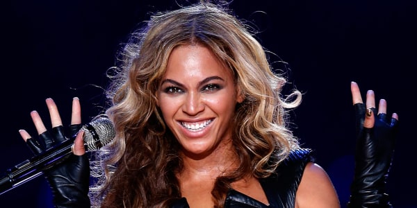Is Beyoncé a 'fashion icon'? NYT questions star's style status