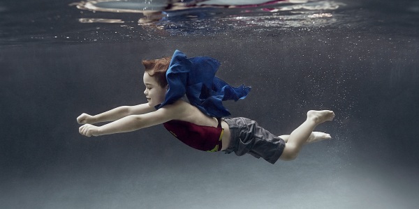 Glub! Glub! Kids play under water in whimsical, wonderful photos
