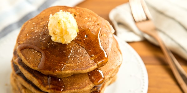 Gingerbread pancakes make the weekend even sweeter