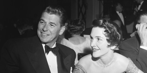 Remembering Nancy Reagan's life of style