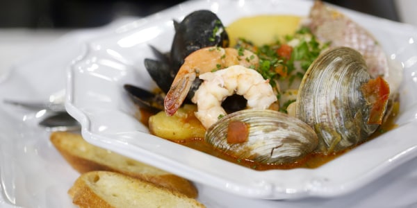 Bouillabaisse with Garlic Croutons