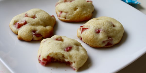 Sour Cream Rhubarb Cookies