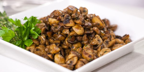 Sauteed Mushrooms with Shallots and Thyme