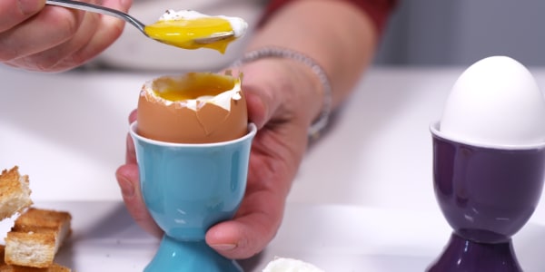 Martha Stewart's Perfect Hardboiled Egg