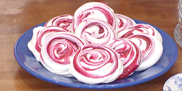 Raspberry Meringues