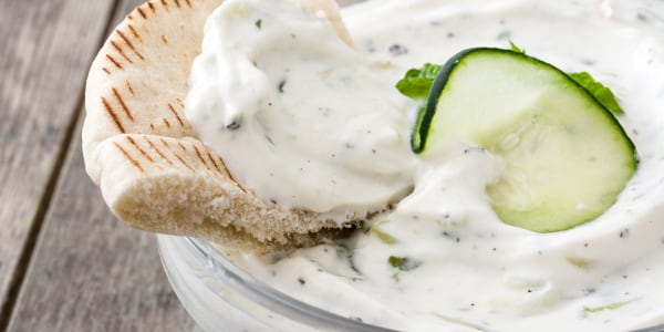 Greek Cucumber Yogurt Dip (Tzatziki)