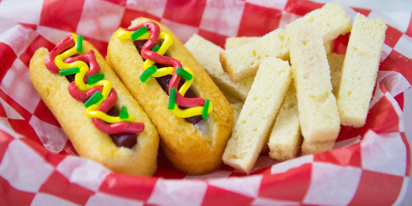 No-Bake Twinkie 'Hot Dogs'
