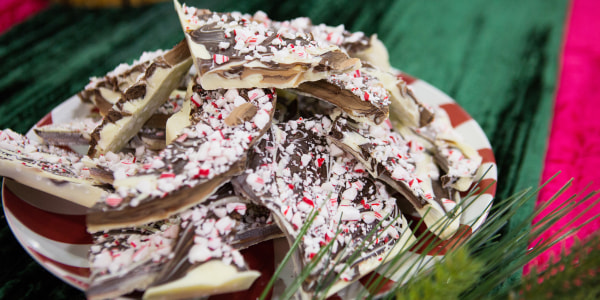 Marbled Peppermint Bark