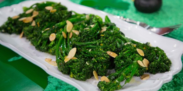 Tender Broccoli with Garlic, Orange and Toasted Almonds