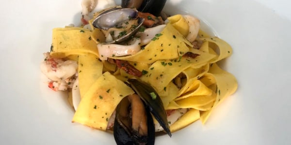 Tagliatelle alla 'Giulio' (Seafood Pasta)