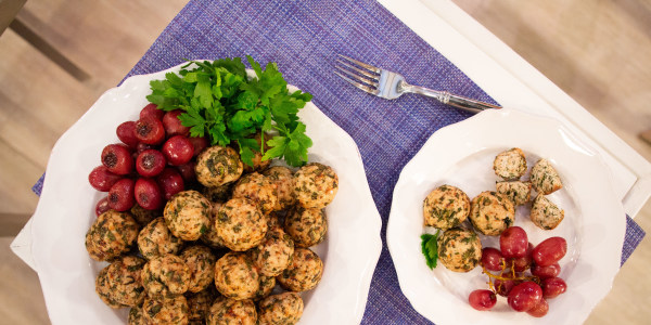Joy Bauer's Chicken Meatballs with Roasted Grapes 