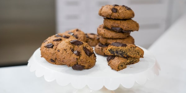 Vegan Dark Chocolate Chunk Cookies