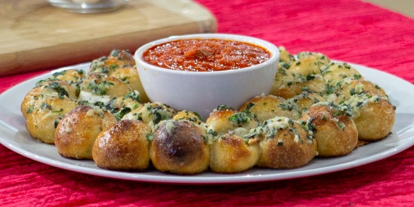 Kelsey Nixon's Tear-and-Share Warm Cheesy Bread Wreath with Marinara