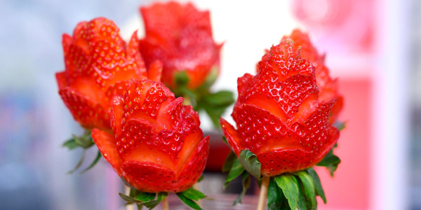 Long-Stem Strawberry Roses with White Chocolate Fondue