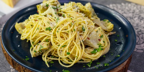 Spaghetti with Quick-Braised Artichoke Hearts