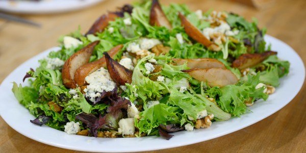 Autumn Salad with Grapes, Walnuts, Pears and Gorgonzola