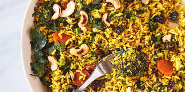 Arroz al curry con verduras y coco