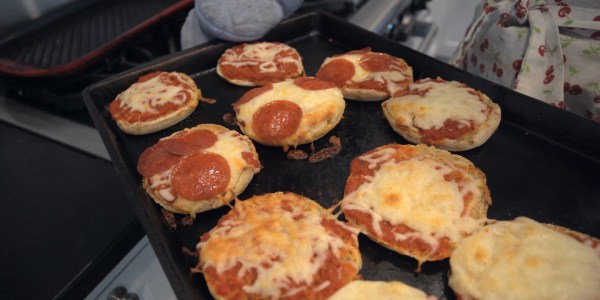 Craig & Lindsay's Easy English Muffin Pizzas