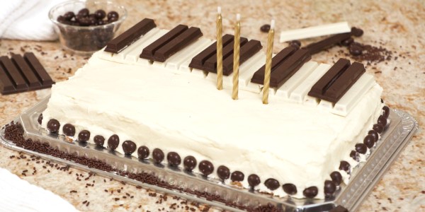 Sandra Lee's Chocolate Piano Cake 