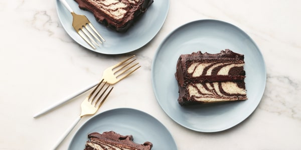 La torta zebrata al cioccolato e vaniglia di Martha Stewart