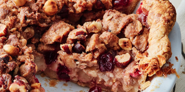 Pear, Cranberry and Cheddar Pie with Hazelnut Crumble