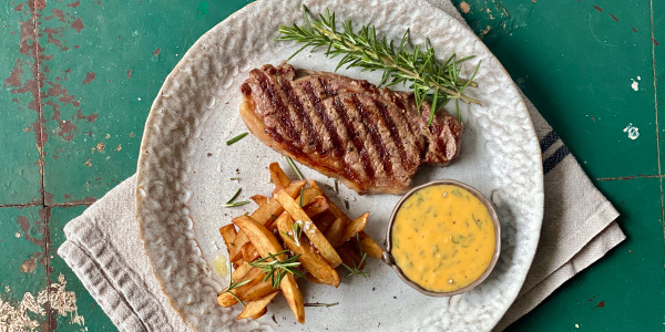 Steak Frites with 10-minute Béarnaise Sauce