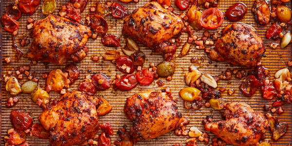 Pan-fried chicken with candied tomatoes and pancetta