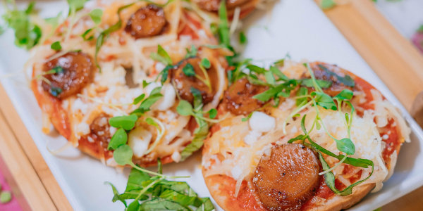 Vegan Loaded Pizza Bagels