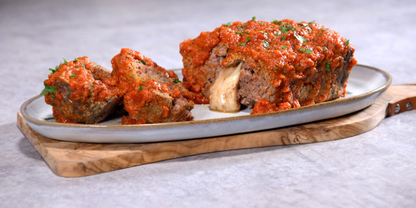 Pizza-Stuffed Meatloaf