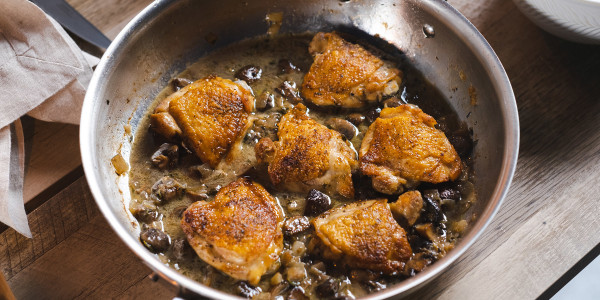 Pan-Roasted Chicken Thighs with Mushrooms and Thyme