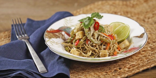 Thai green curry noodles in one pot