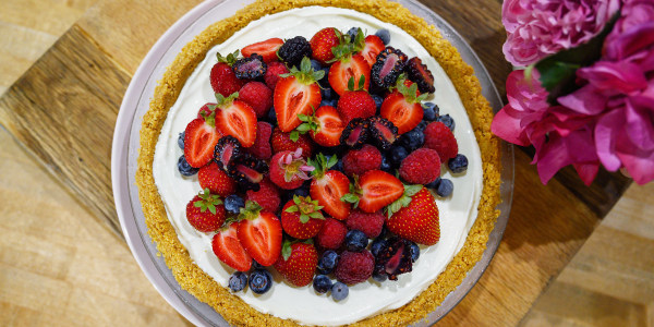 No-Bake Berry Cream Pie