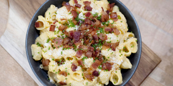 Sweet Corn Mac and Cheese with Bacon