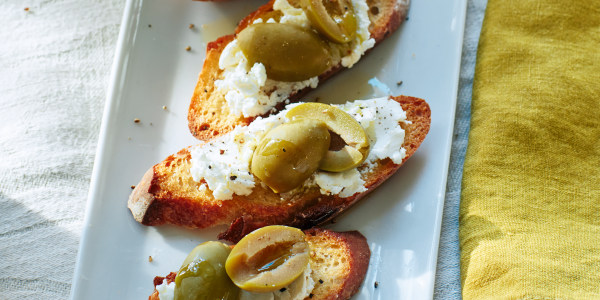 Ina Garten's Goat Cheese Toasts