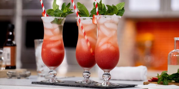 Reba McEntire's Strawberry Mocktail