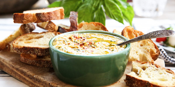 Garden Fresh Tomato-Basil Dip with Grilled Bread