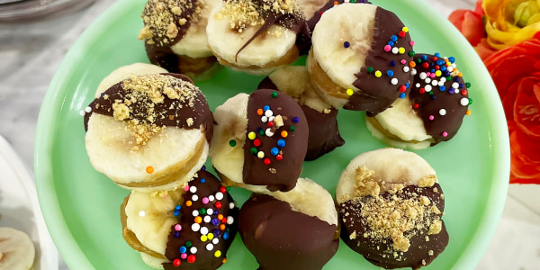 Peanut Butter and Chocolate Frozen Banana Bites