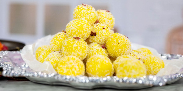 No-Bake Coconut Ladoos