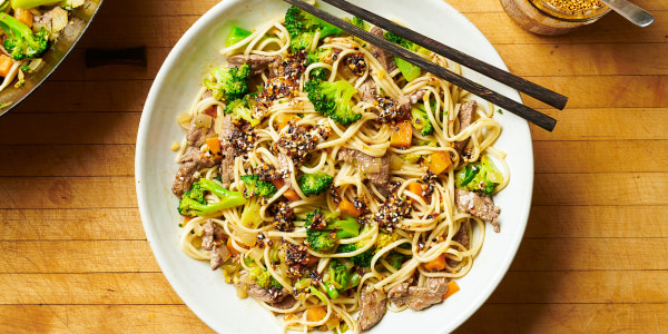 Curry Beef Lo Mein with Chili Crisp